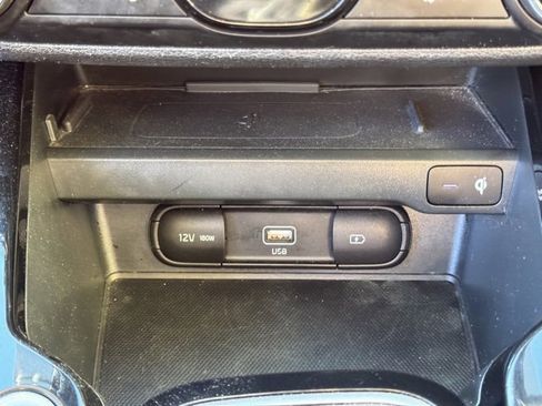 Certified 2022 Kia Soul S image 20
