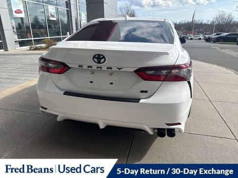 Used 2024 Toyota Camry SE w/ Cold Weather Package image 9