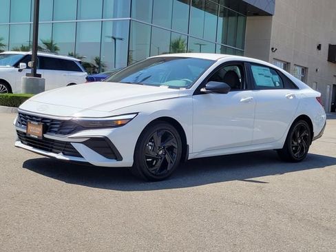 New 2026 Hyundai Elantra Sport FWD image 2