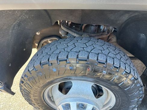 Used 2021 GMC Sierra 3500 4x4 Crew Cab w/ Gooseneck/5TH Wheel Package image 19