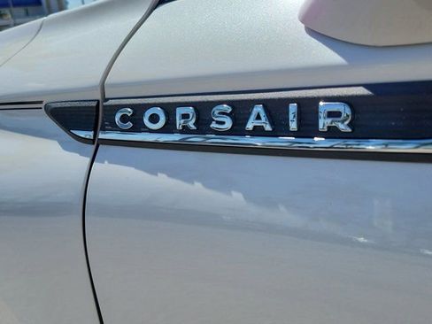 Certified 2022 Lincoln Corsair Reserve w/ Equipment Group 201A image 9