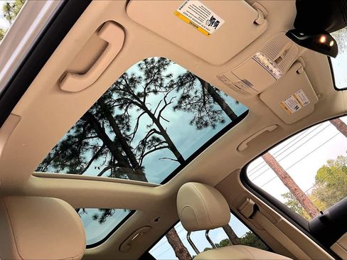 Used 2022 Mercedes-Benz GLC 300 image 13