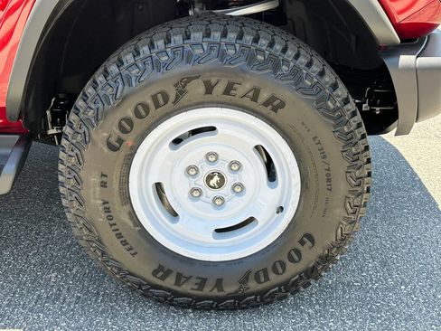 New 2026 Ford Bronco Heritage Edition AWD/4WD image 13