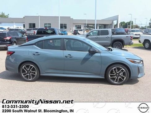 New 2025 Nissan Sentra SR w/ SR Premium Package image 6