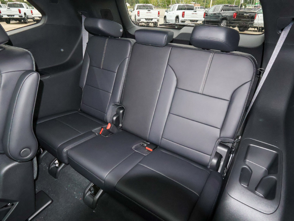 New 2027 GMC Acadia Elevation w/ Elevation Premium Package FWD image 12