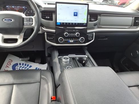 Certified 2024 Ford Expedition XLT AWD/4WD image 11