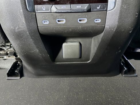 Certified 2021 GMC Yukon XL Denali w/ Denali Premium Package image 27