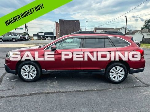 Used 2017 Subaru Outback 2.5i Premium AWD/4WD image 4