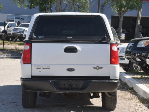 Used 2004 Ford Explorer Sport Trac XLT image 14