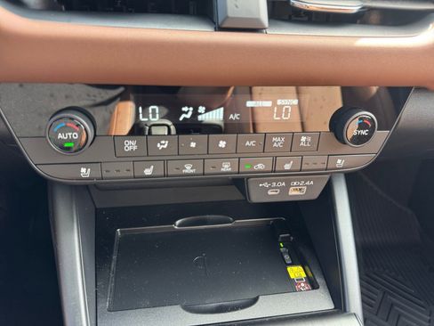 New 2026 Subaru Outback Touring XT AWD/4WD image 18