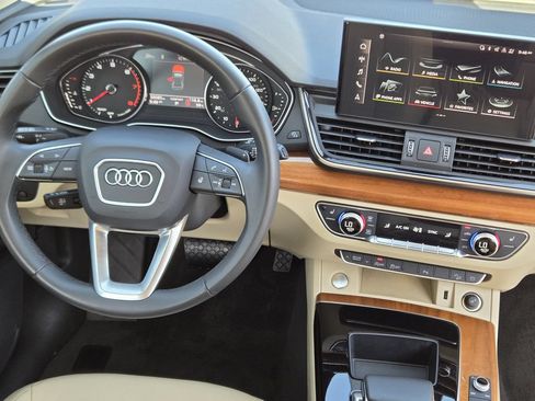 Certified 2023 Audi Q5 2.0T Premium w/ Convenience Package AWD/4WD image 35