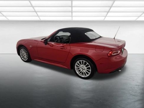 Used 2018 FIAT 124 Spider Classica RWD image 6