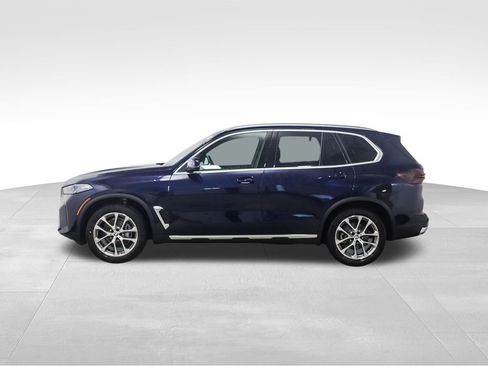 New 2026 BMW X5 xDrive40i w/ Climate Comfort Package image 2