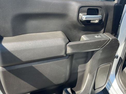 Used 2021 Chevrolet Silverado 1500 LT AWD/4WD image 22