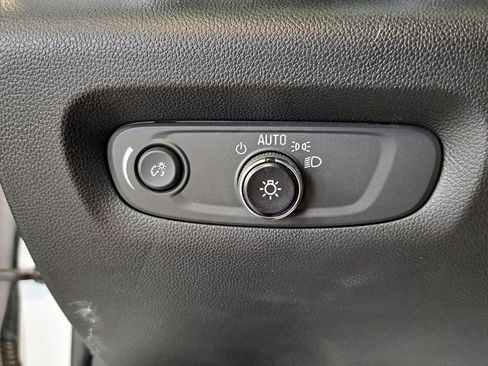 Used 2023 Chevrolet Traverse LT w/ Rear Camera Mirror Package AWD/4WD image 13