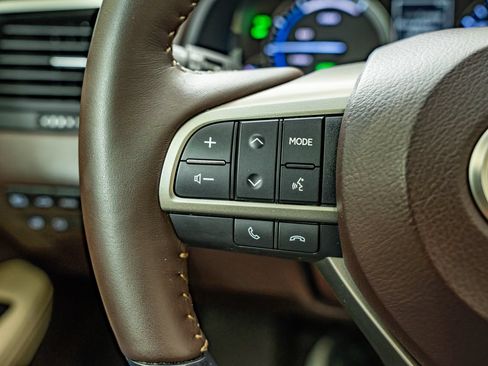 Used 2018 Lexus RX 450h AWD w/ Luxury Package image 20