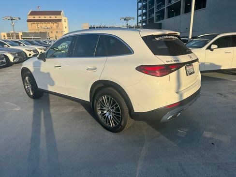 Certified 2026 Mercedes-Benz GLC 300 image 4