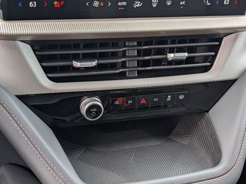 New 2025 Ford Explorer Active w/ Active Comfort Package AWD/4WD image 38