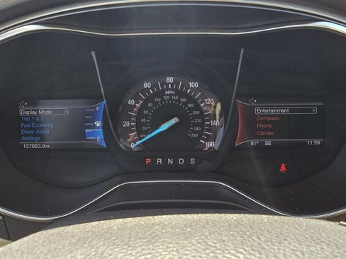 Used 2016 Ford Fusion SE image 23