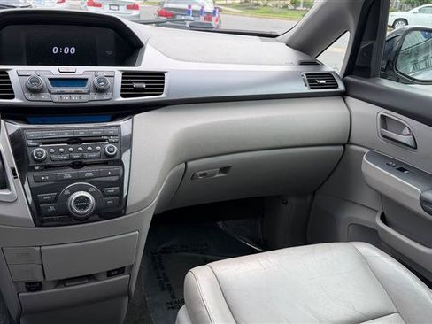 Used 2012 Honda Odyssey Touring image 19
