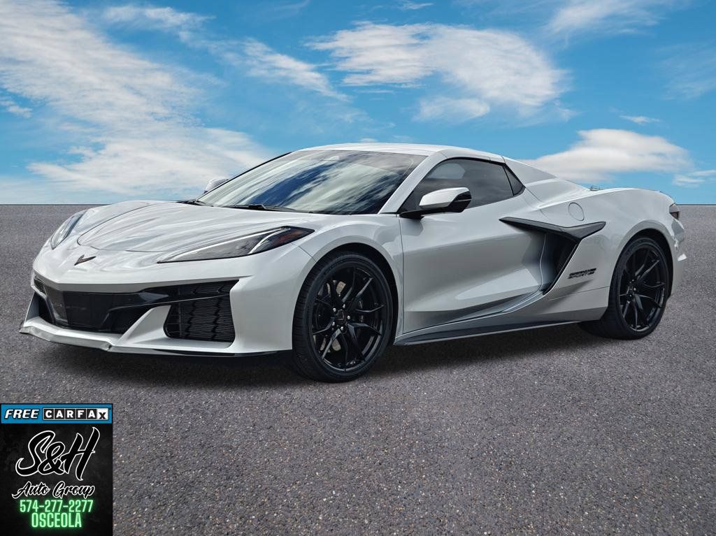 Used 2027 Chevrolet Corvette Grand Sport RWD image 17