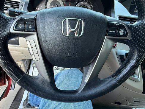 Used 2016 Honda Odyssey SE image 5