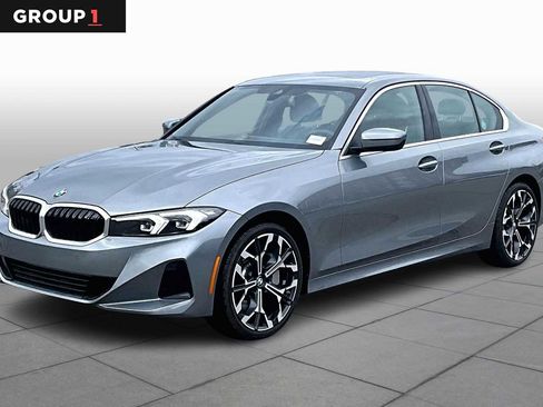 Used 2025 BMW 330i 330i w/ Premium Package image 1