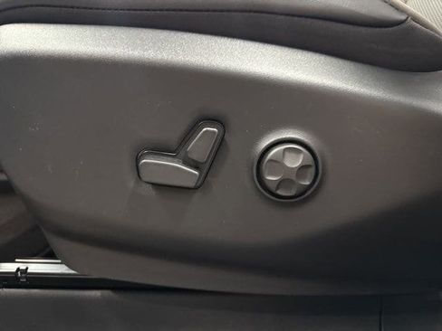 New 2026 Chrysler Pacifica Limited w/ S Appearance Package image 26