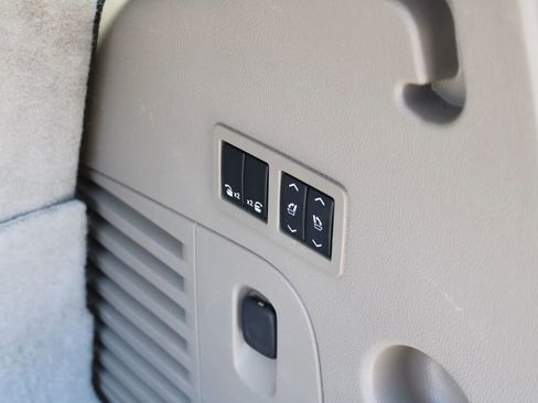 Used 2015 GMC Yukon SLT image 15