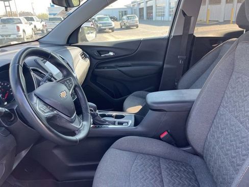 Used 2023 Chevrolet Equinox LT AWD/4WD image 9
