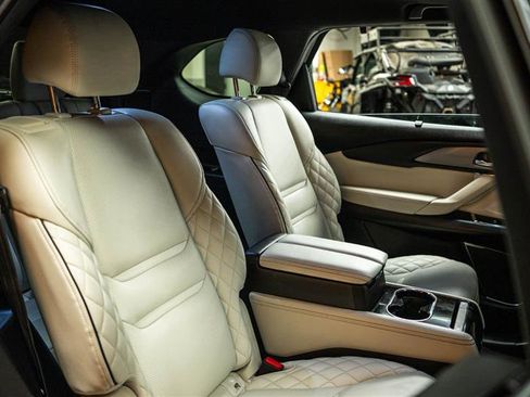 Used 2023 MAZDA CX-9 Signature image 13