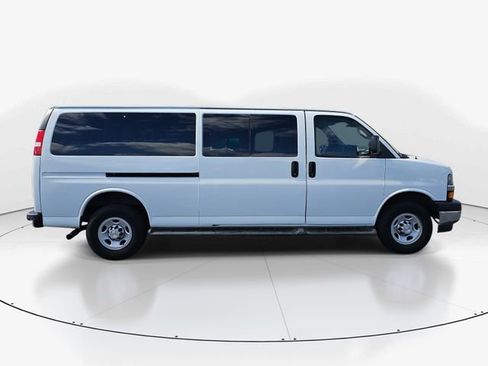 Used 2023 Chevrolet Express 3500 LT w/ LT Preferred Equipment Group image 8