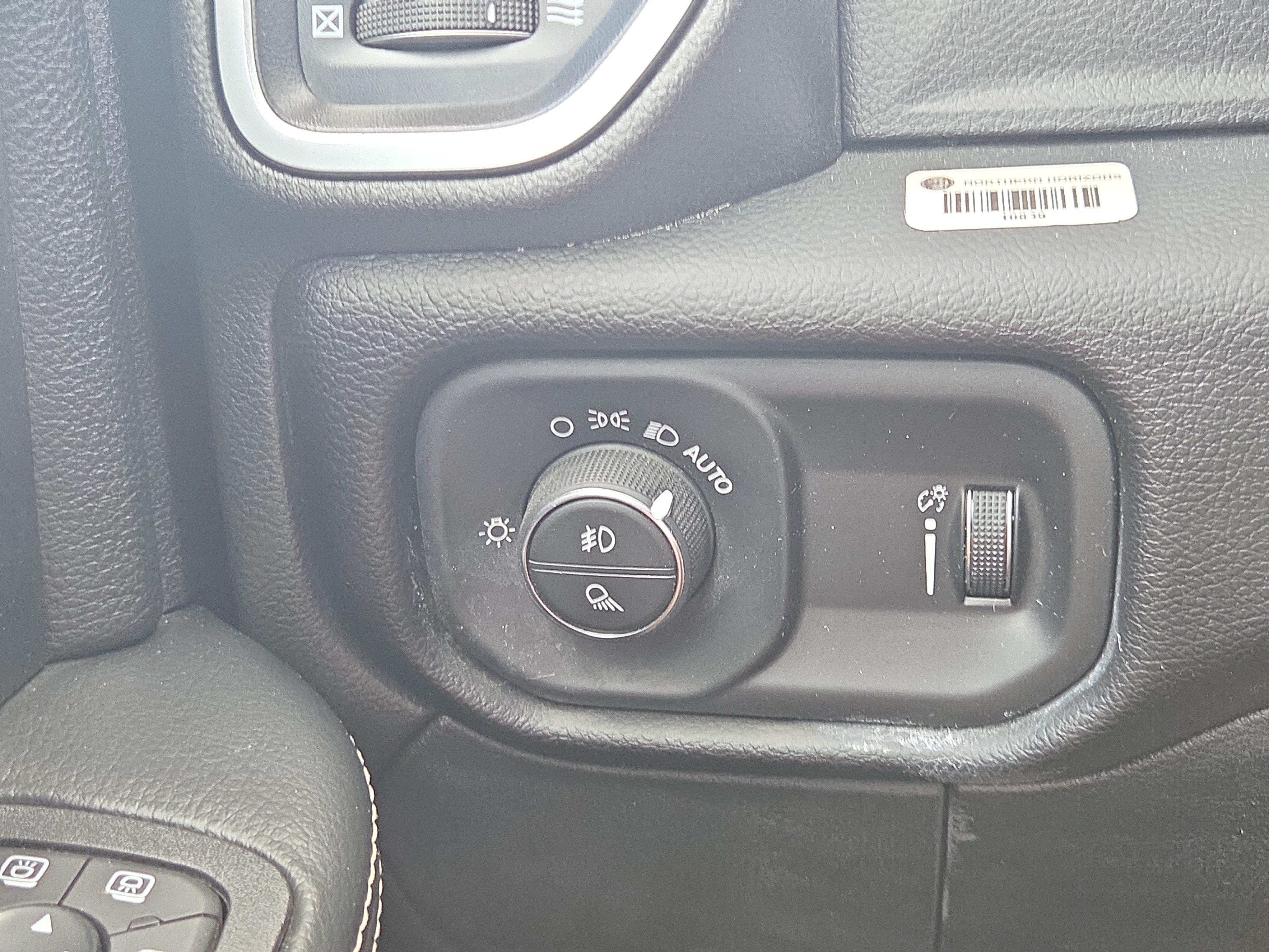 Used 2025 RAM 2500 Big Horn AWD/4WD image 15