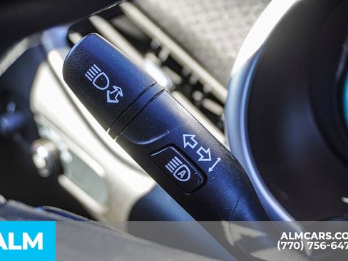 Used 2024 Chevrolet Malibu LT image 32