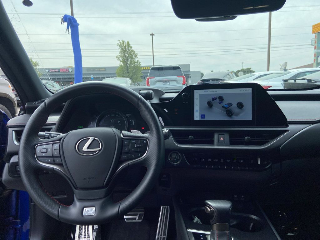 Used 2024 Lexus UX 250h F Sport AWD/4WD image 5
