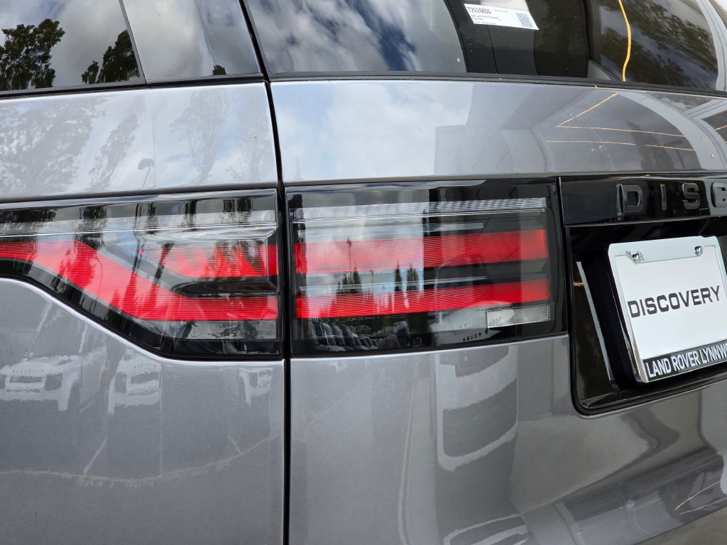 New 2026 Land Rover Discovery Dynamic SE AWD/4WD image 36