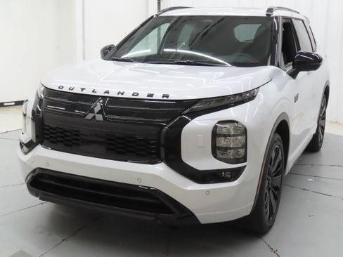 New 2026 Mitsubishi Outlander SEL AWD/4WD image 8