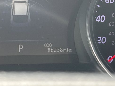 Used 2020 Toyota Camry XSE w/ Navigation Package image 23