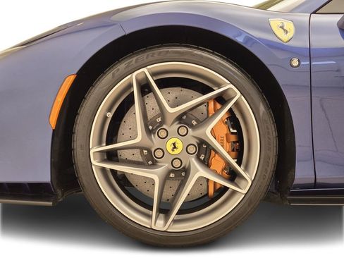 Used 2022 Ferrari F8 Tributo image 13