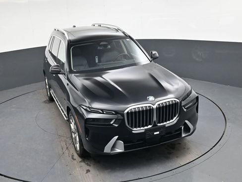 Used 2025 BMW X7 xDrive40i image 22