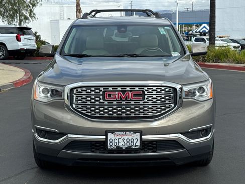 Certified 2019 GMC Acadia Denali w/ Technology Package FWD image 3