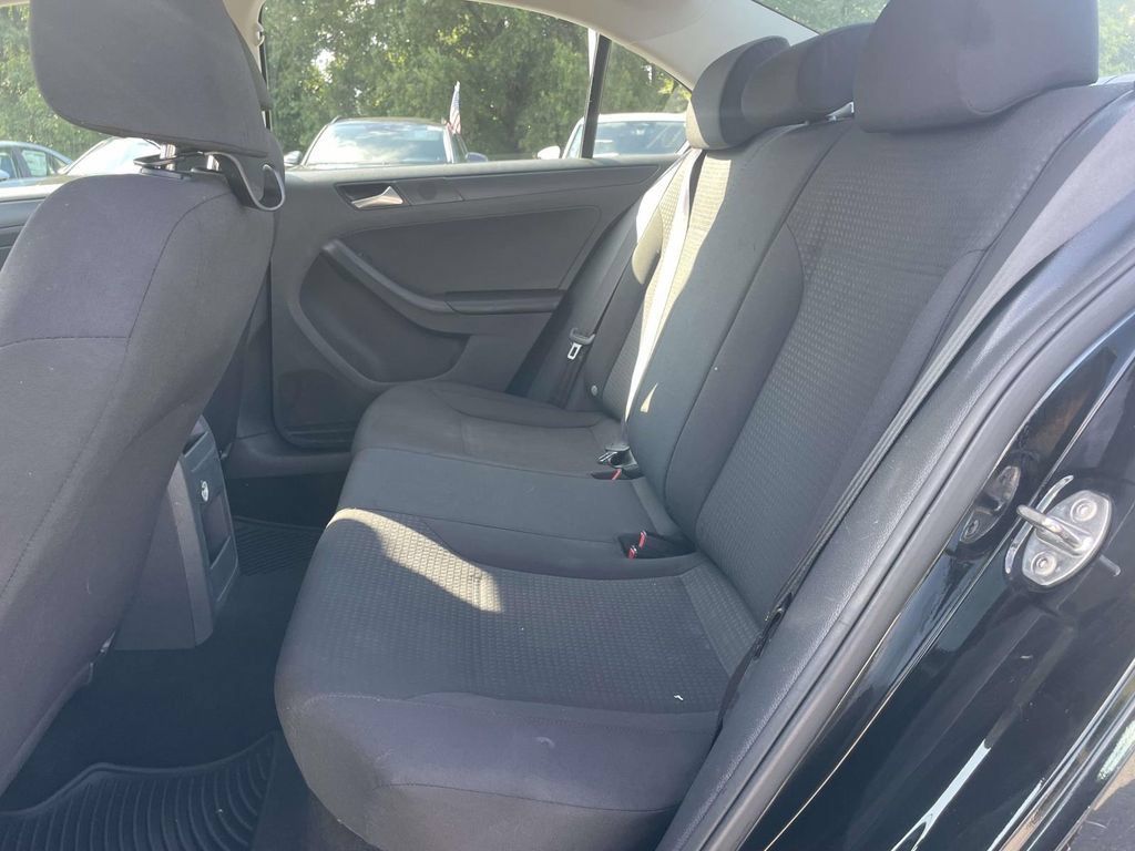 Used 2015 Volkswagen Jetta S FWD image 13