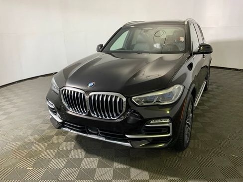 Used 2019 BMW X5 xDrive50i w/ Executive Package AWD/4WD image 3