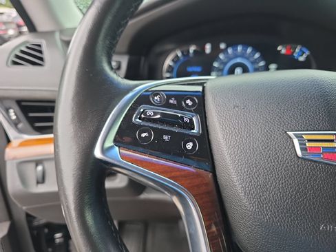 Used 2016 Cadillac Escalade ESV Luxury RWD image 20