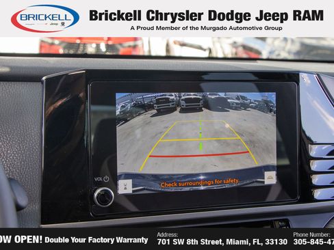 Used 2025 Toyota Camry SE image 31