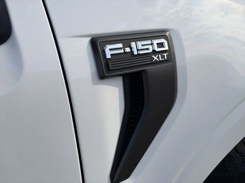 Used 2023 Ford F150 XLT image 9