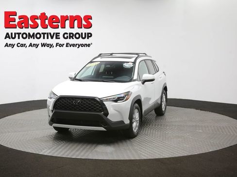 Used 2023 Toyota Corolla Cross LE image 54