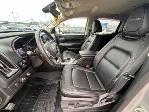 Used 2020 Chevrolet Colorado ZR2 w/ ZR2 Dusk Special Edition image 18