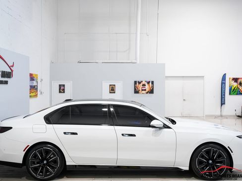 Used 2023 BMW 740i RWD image 25
