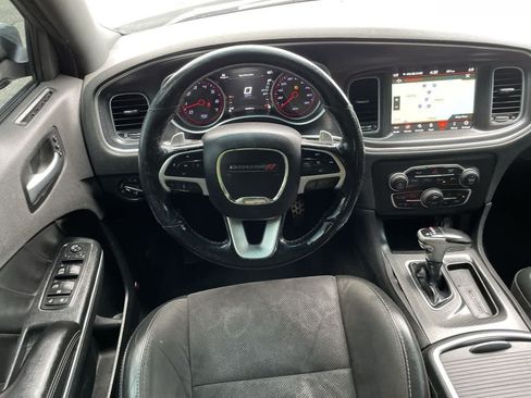 Used 2018 Dodge Charger R/T Scat Pack RWD image 11